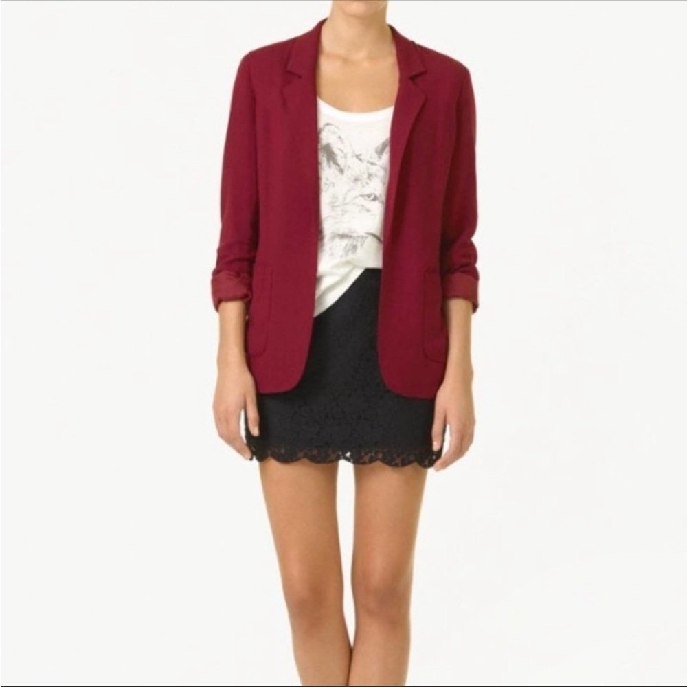 Aritzia Talula Kent Blazer Burgundy size 0 good condition